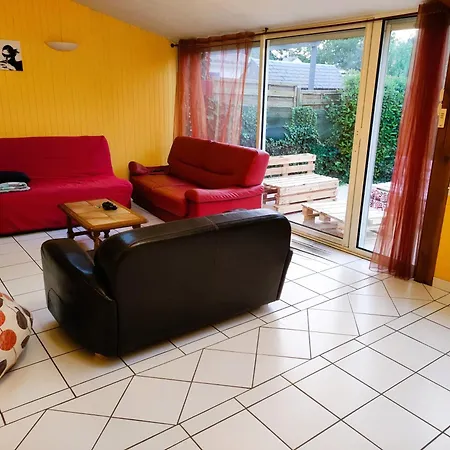 Dans Maison Paisible Casa de hóspedes *